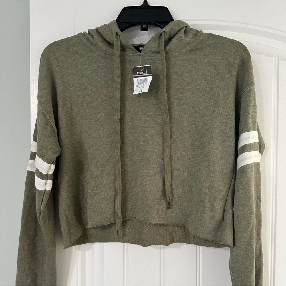 Rue21 Women's Cropped Hoodie